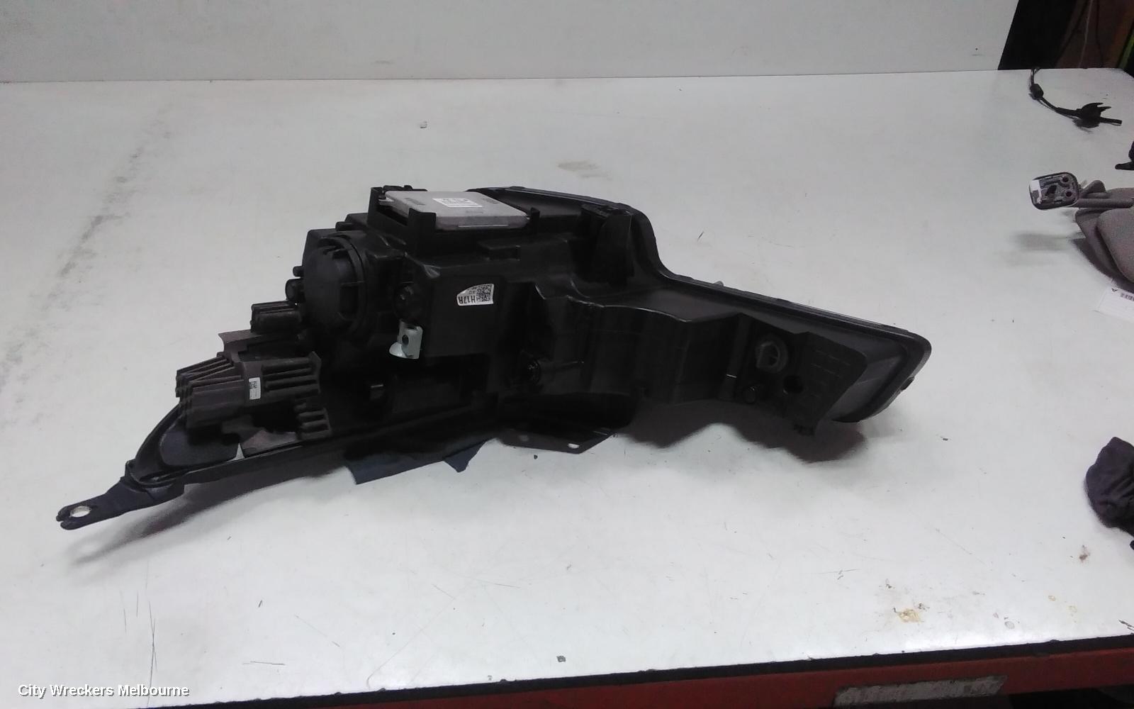HYUNDAI I30 RIGHT HEADLAMP, CN7, SEDAN (S.KOREA VIN KMHL), N LINE, LED TYPE, 08/2020 - 02/2023