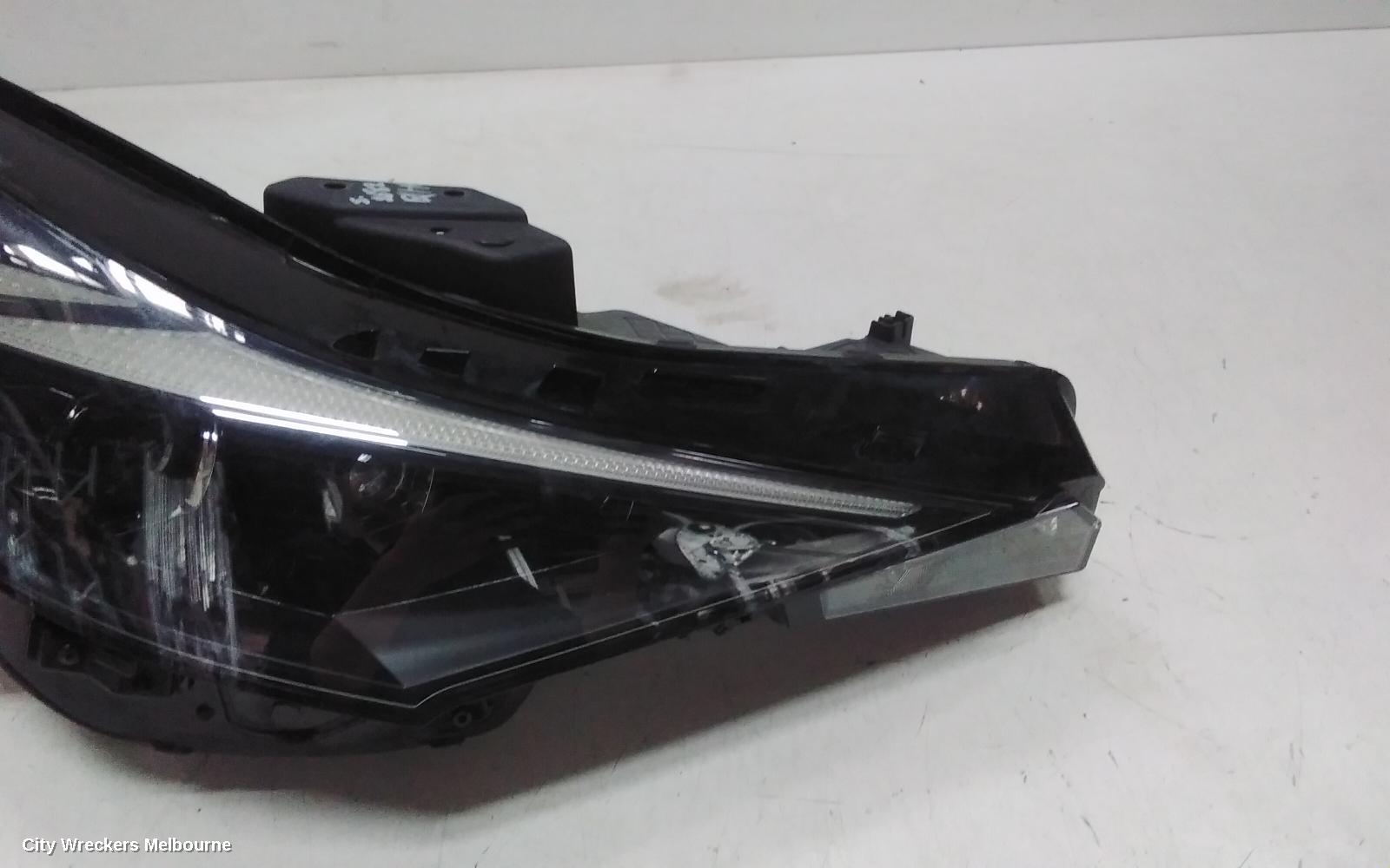 HYUNDAI I30 RIGHT HEADLAMP, CN7, SEDAN (S.KOREA VIN KMHL), N LINE, LED TYPE, 08/2020 - 02/2023