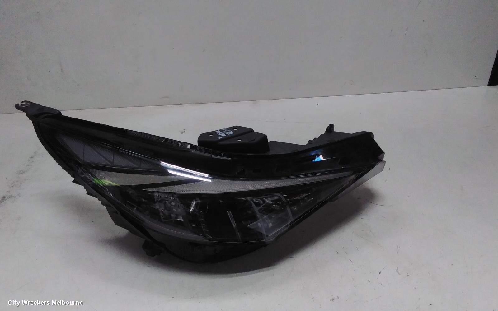 HYUNDAI I30 RIGHT HEADLAMP, CN7, SEDAN (S.KOREA VIN KMHL), N LINE, LED TYPE, 08/2020 - 02/2023