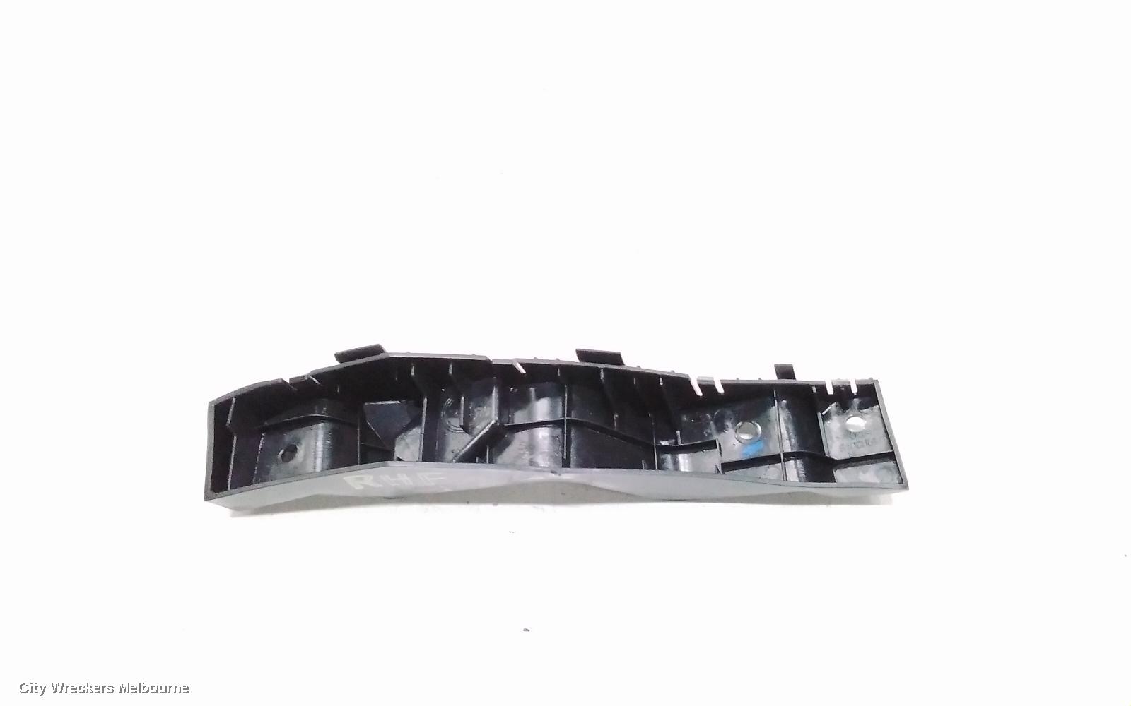 LDV G10, SV7A/SV7C, WAGON/VAN, 04/2015 ONWARDS, RHF BAR BRAKET: 120023