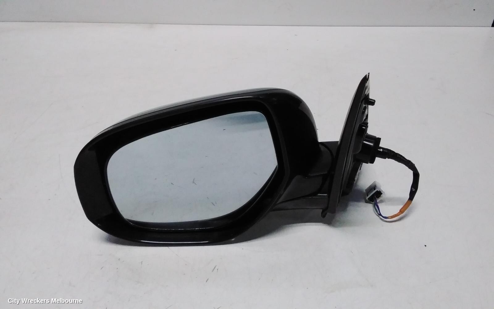 MITSUBISHI OUTLANDER LEFT DOOR MIRROR, ZK-ZL, NON FLASHER, MANUAL FOLD, NON CAMERA TYPE, 07/2015 - 07/2021
