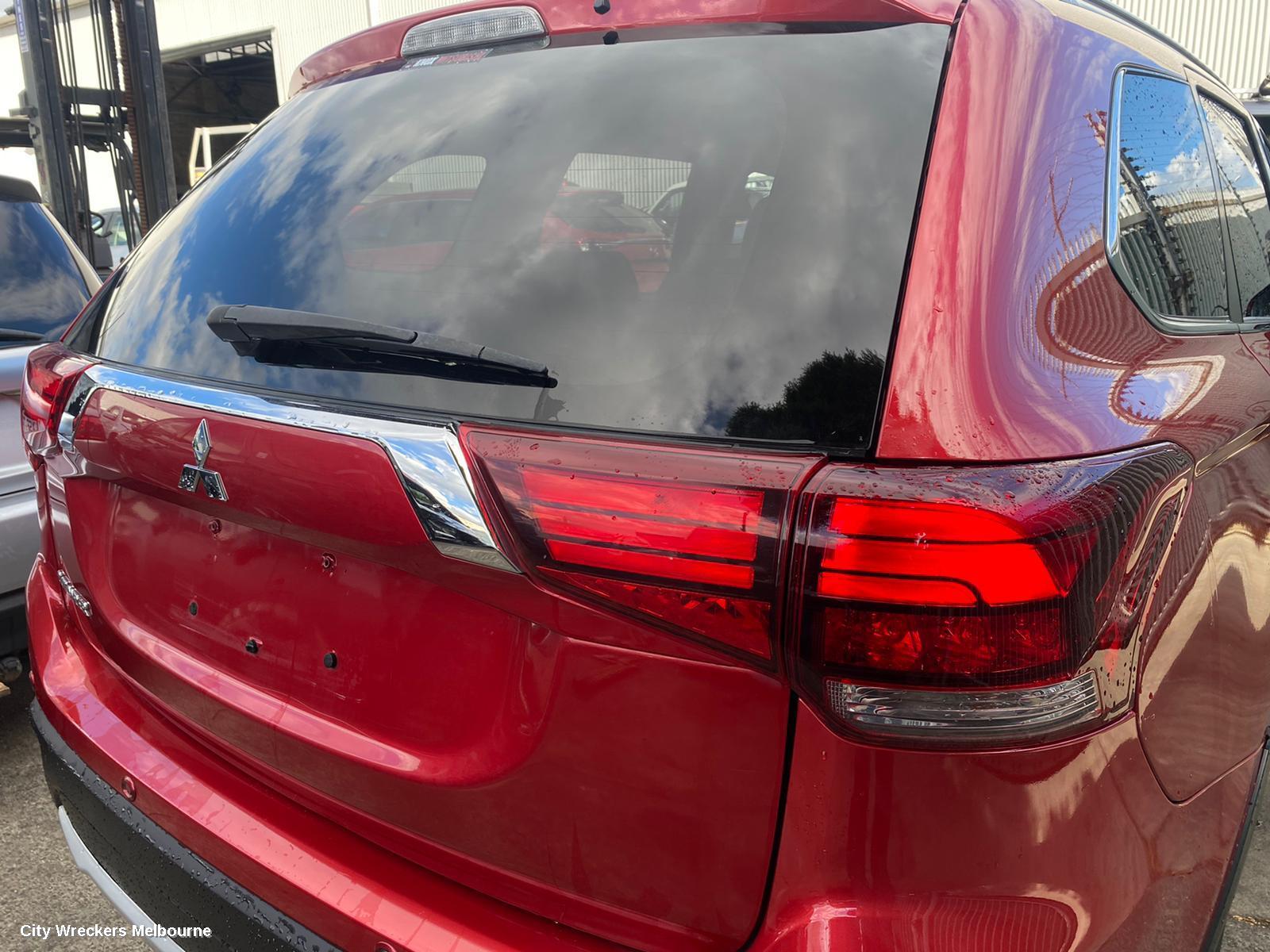 MITSUBISHI OUTLANDER LEFT FRONT DOOR WINDOW, ZJ-ZL, 10/2012 ONWARDS