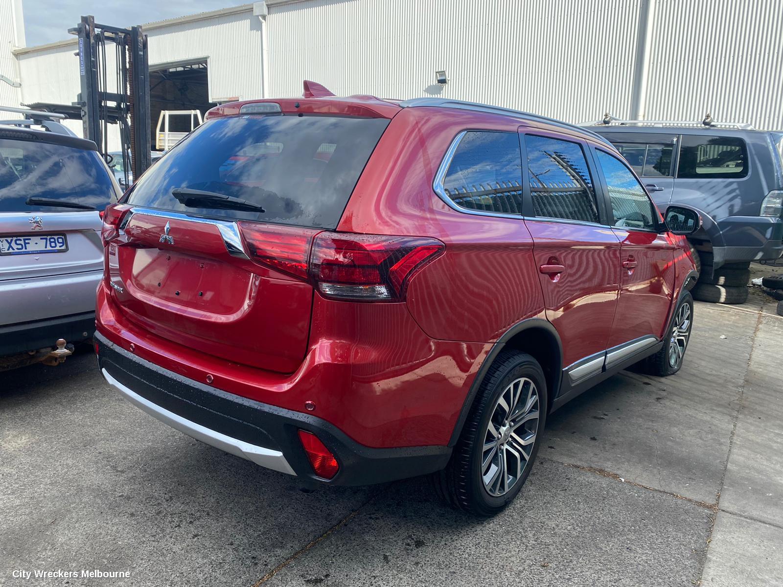 MITSUBISHI OUTLANDER LEFT FRONT DOOR WINDOW, ZJ-ZL, 10/2012 ONWARDS
