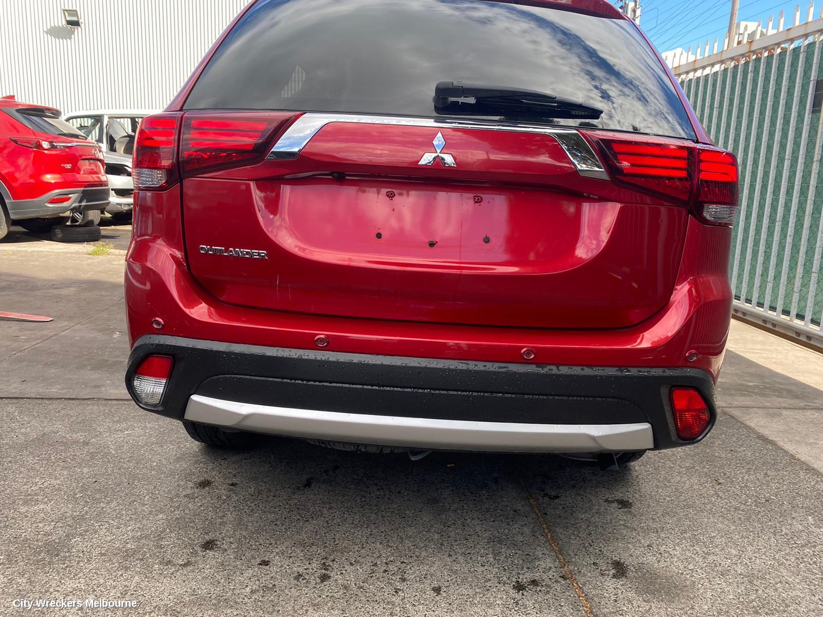 MITSUBISHI OUTLANDER LEFT FRONT DOOR WINDOW, ZJ-ZL, 10/2012 ONWARDS