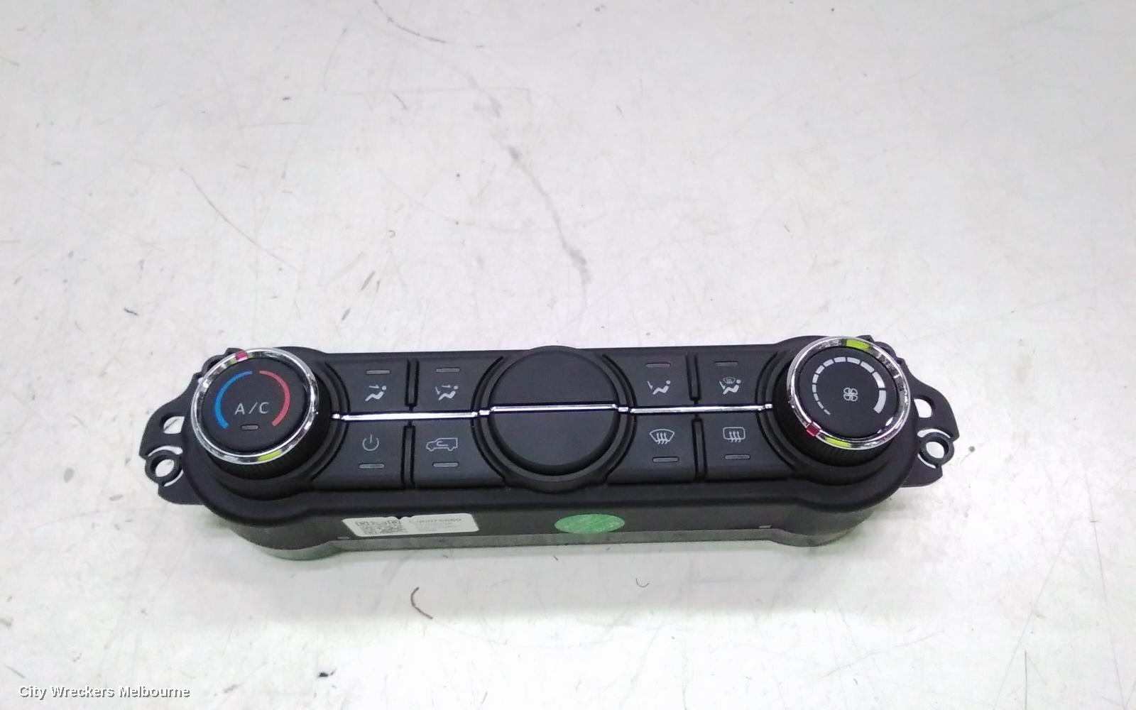 LDV DELIVER 9 HEATER/AC CONTROLS, FRONT, CLIMATE CONTROL TYPE, 07/2020 ONWARDS