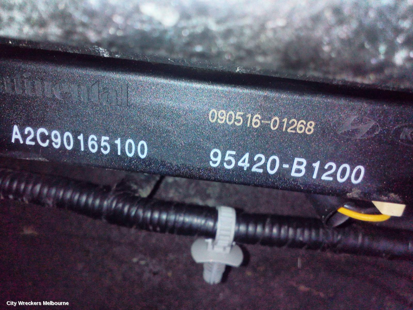 HYUNDAI GENESIS R/BAR BRACKET/REINFO, REINFORCEMENT, DH, 11/2014 - 01/2018
