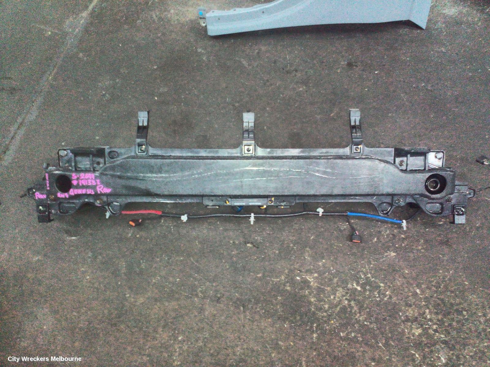 HYUNDAI GENESIS R/BAR BRACKET/REINFO, REINFORCEMENT, DH, 11/2014 - 01/2018