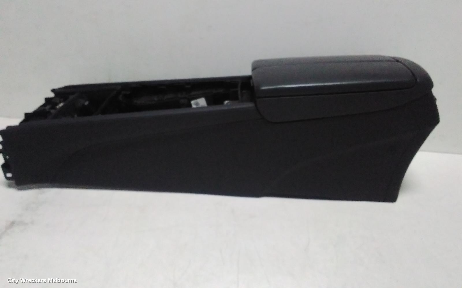 HYUNDAI GENESIS CONSOLE, DH, 11/2014 - 01/2018