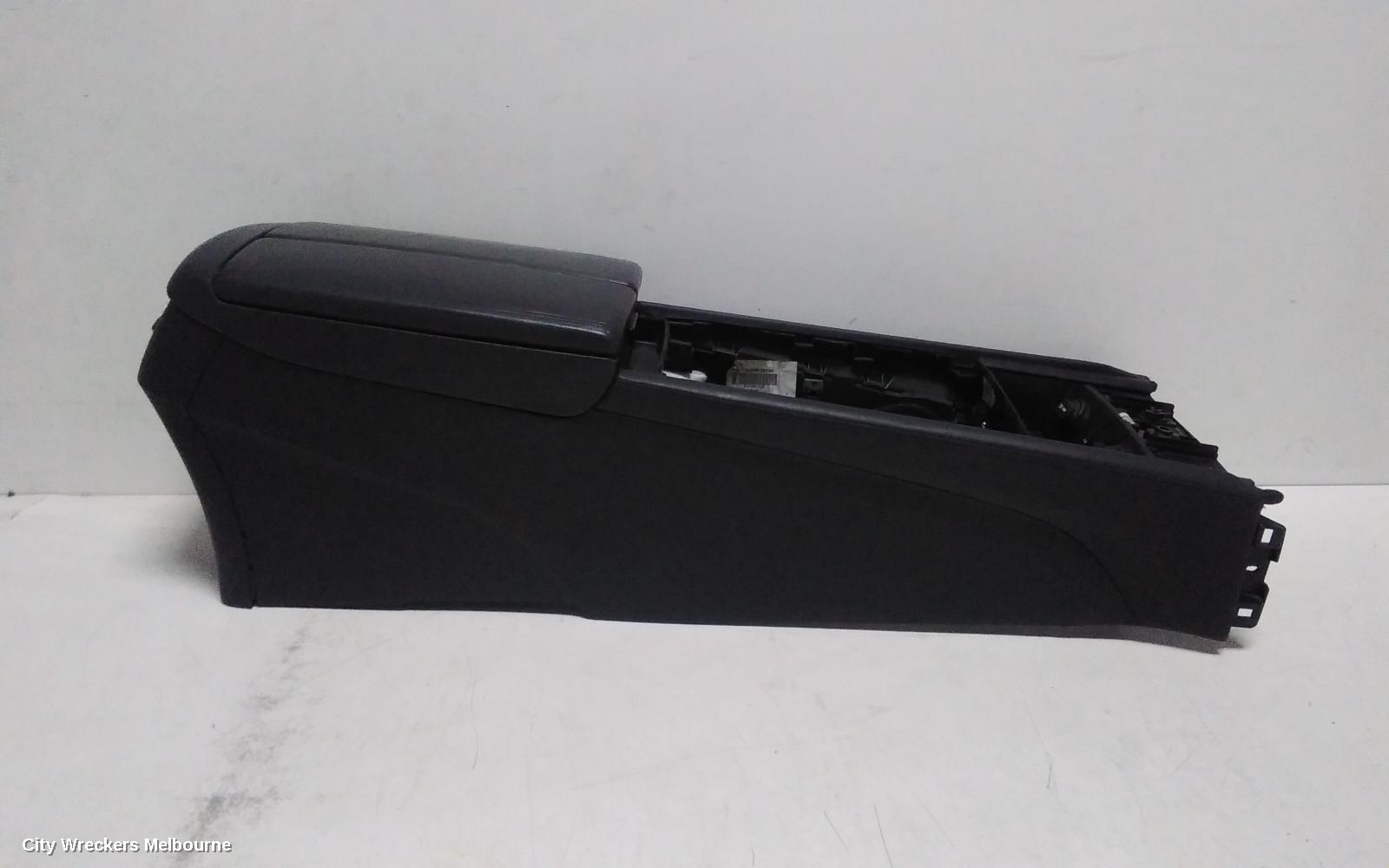 HYUNDAI GENESIS CONSOLE, DH, 11/2014 - 01/2018