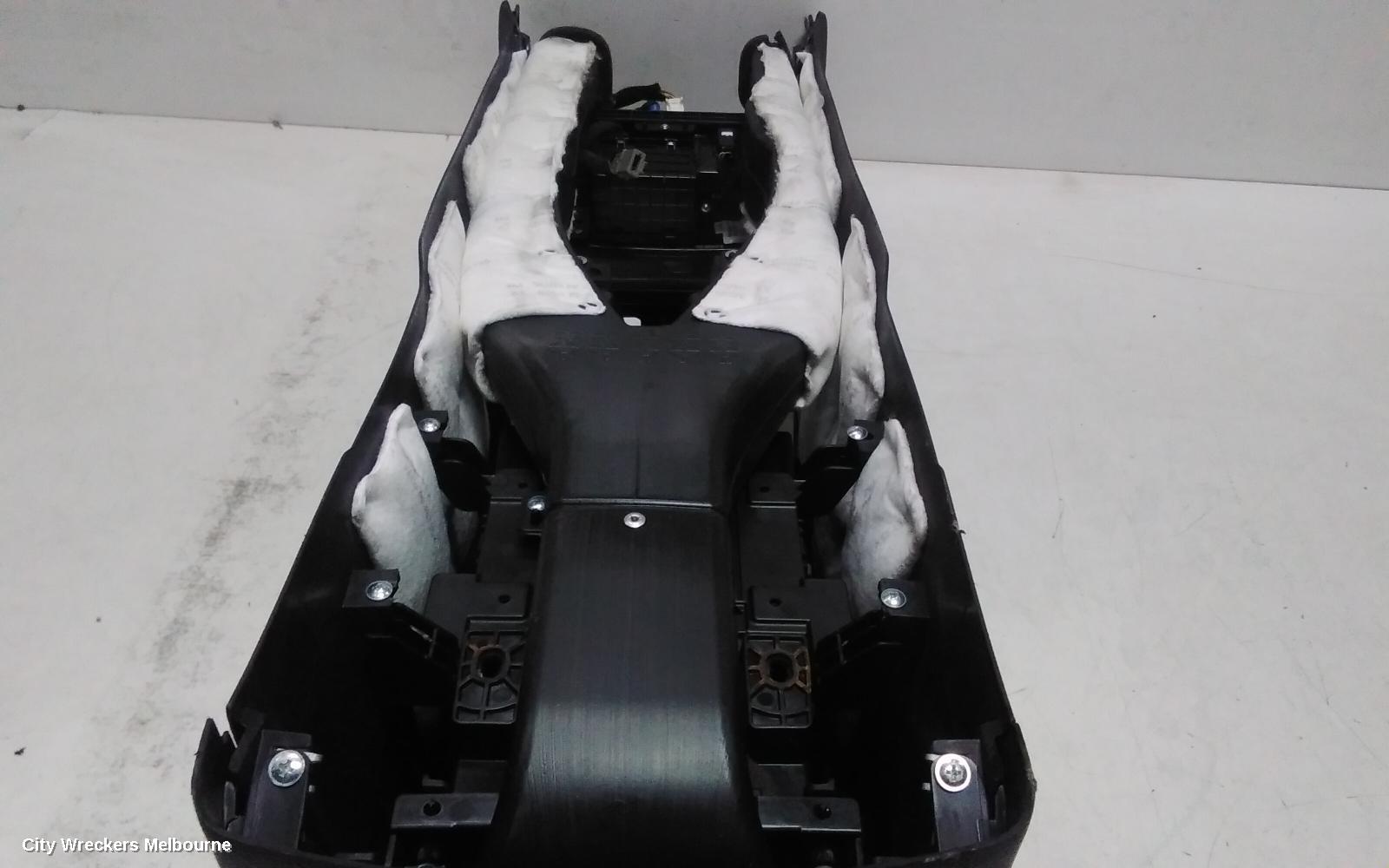 HYUNDAI GENESIS CONSOLE, DH, 11/2014 - 01/2018