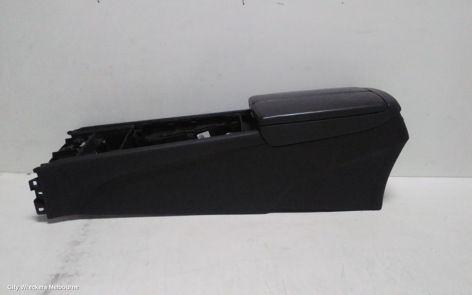 HYUNDAI GENESIS CONSOLE, DH, 11/2014 - 01/2018