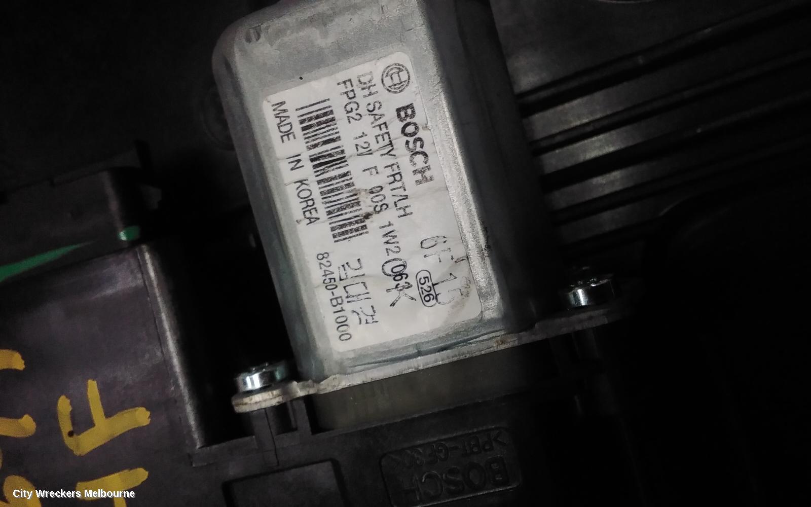 HYUNDAI GENESIS LEFT FRONT WINDOW REG/MOTOR, DH, DOOR REG ASSY (REG AND MOTOR), 11/2014 - 01/2018