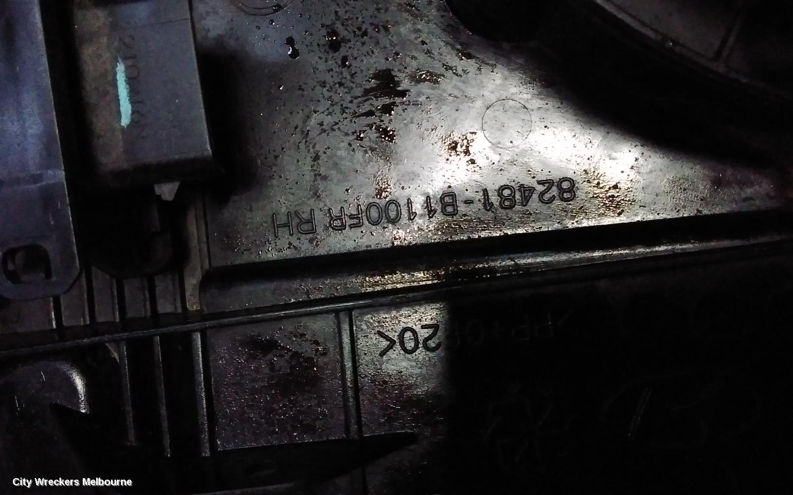 HYUNDAI GENESIS RIGHT FRONT WINDOW REG/MOTOR, DH, DOOR REG ASSY (REG AND MOTOR), 11/2014 - 01/2018