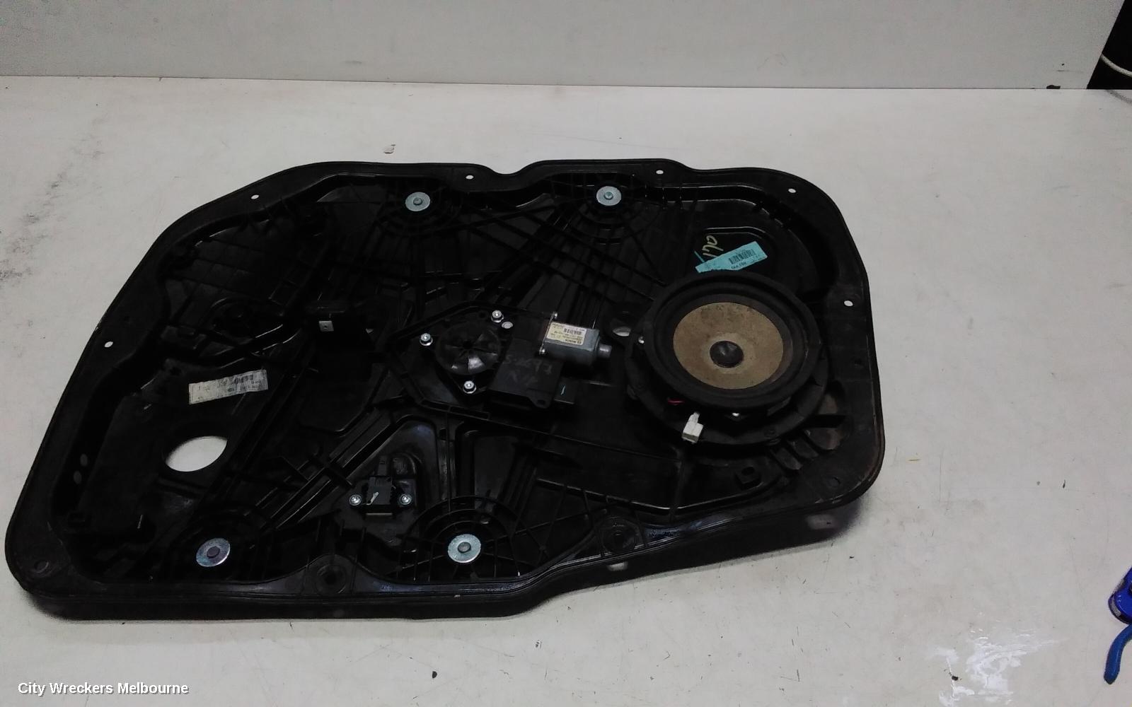 HYUNDAI GENESIS RIGHT FRONT WINDOW REG/MOTOR, DH, DOOR REG ASSY (REG AND MOTOR), 11/2014 - 01/2018