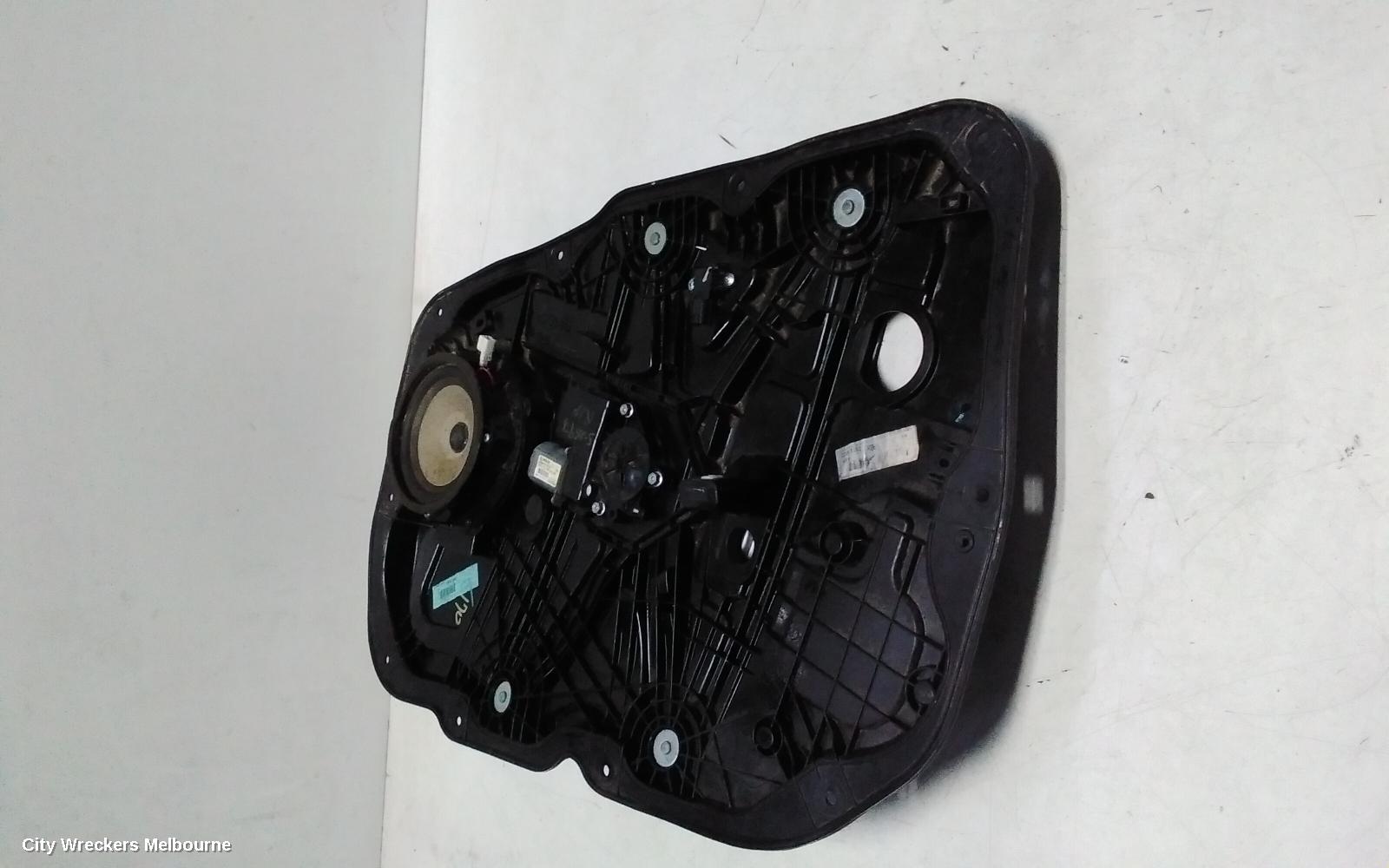 HYUNDAI GENESIS RIGHT FRONT WINDOW REG/MOTOR, DH, DOOR REG ASSY (REG AND MOTOR), 11/2014 - 01/2018