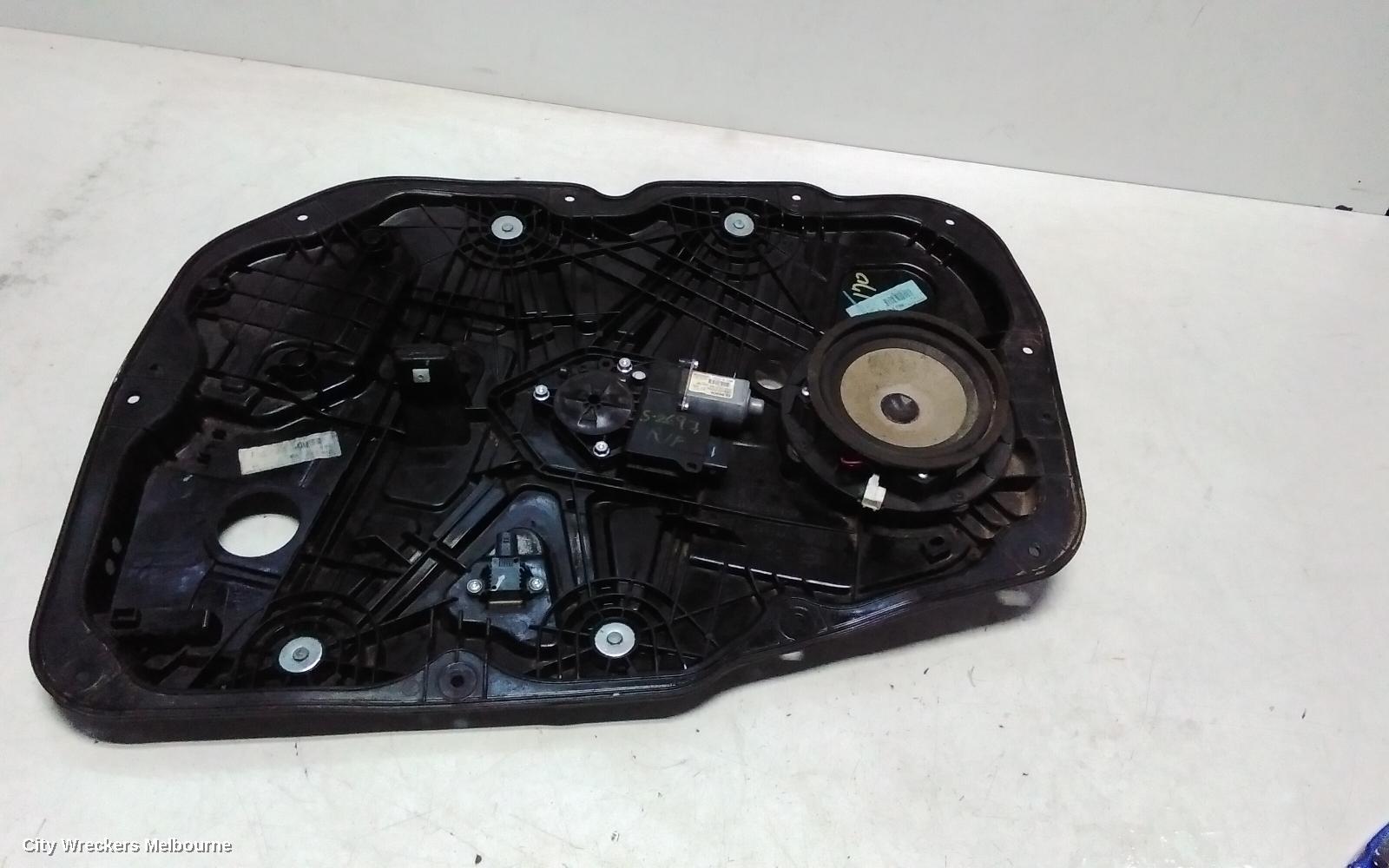 HYUNDAI GENESIS RIGHT FRONT WINDOW REG/MOTOR, DH, DOOR REG ASSY (REG AND MOTOR), 11/2014 - 01/2018