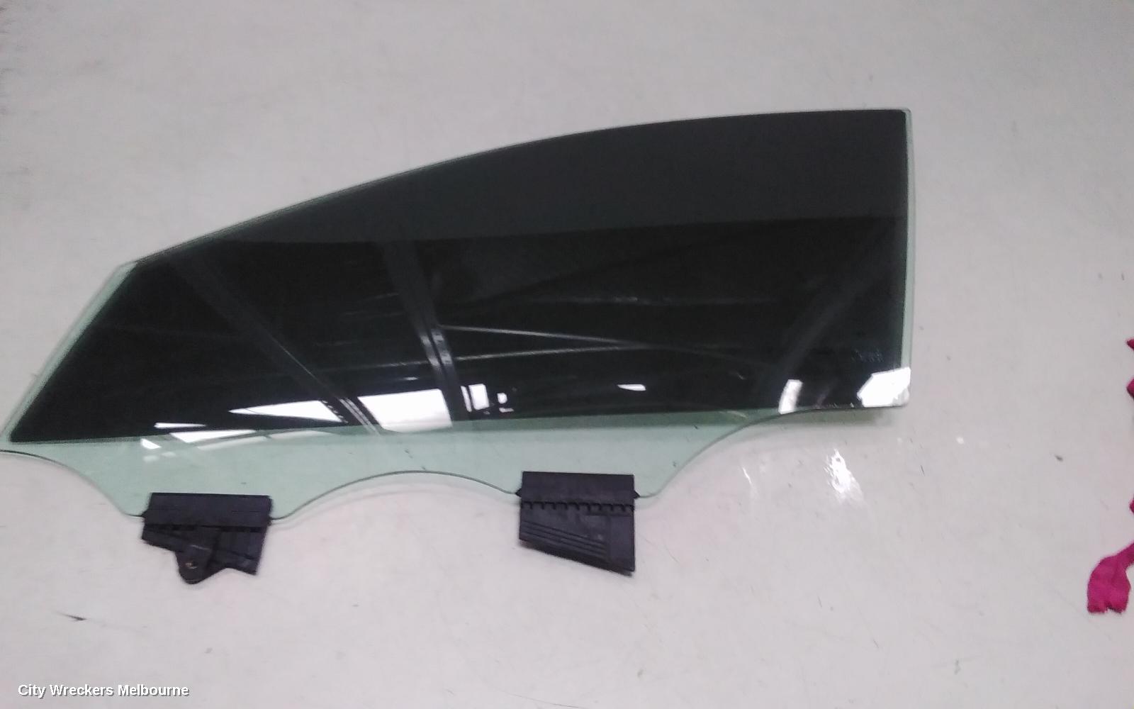 HYUNDAI GENESIS LEFT FRONT DOOR WINDOW, ULTIMATE PACK, DOUBLE GLAZED TYPE, DH, 11/2014 - 01/2018