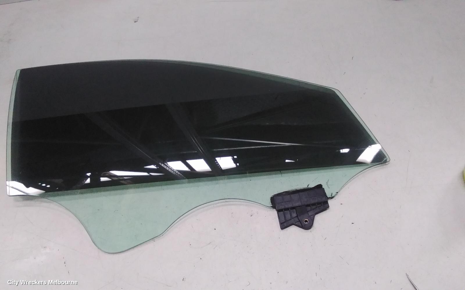 HYUNDAI GENESIS RIGHT FRONT DOOR WINDOW, ULTIMATE PACK, DOUBLE GLAZED TYPE, DH, 11/2014 - 01/2018