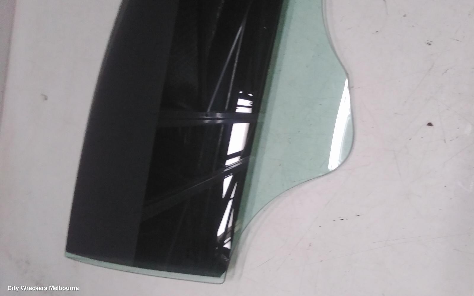 HYUNDAI GENESIS RIGHT FRONT DOOR WINDOW, ULTIMATE PACK, DOUBLE GLAZED TYPE, DH, 11/2014 - 01/2018