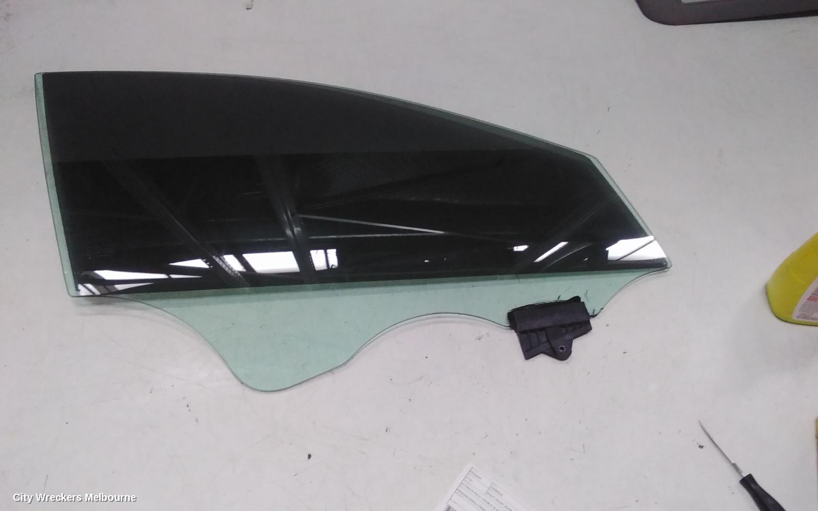 HYUNDAI GENESIS RIGHT FRONT DOOR WINDOW, ULTIMATE PACK, DOUBLE GLAZED TYPE, DH, 11/2014 - 01/2018