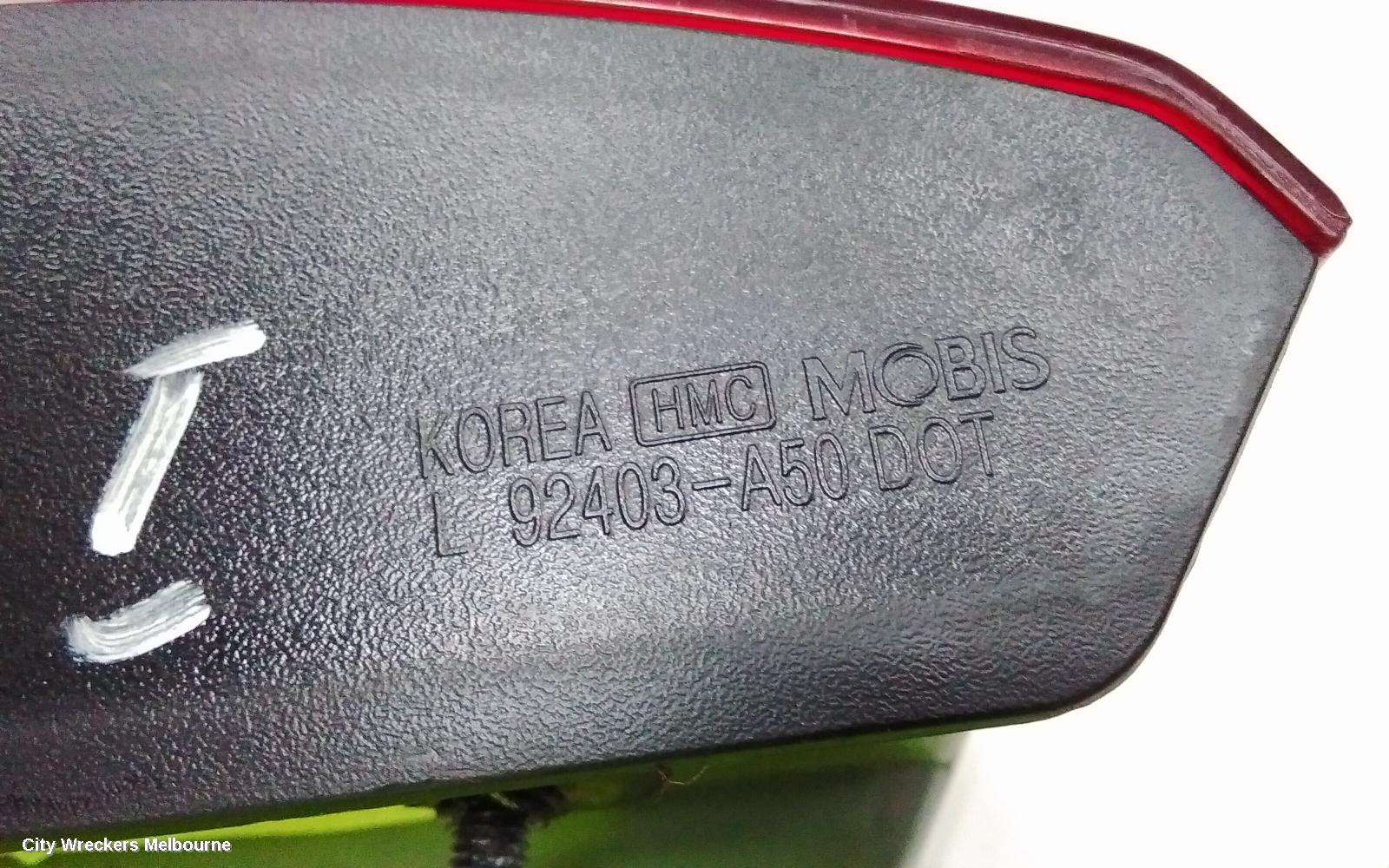 HYUNDAI I30 REAR GARNISH, TAILGATE LAMP (LH SIDE), GD, 3DR/5DR HATCH, 03/2012 - 02/2017
