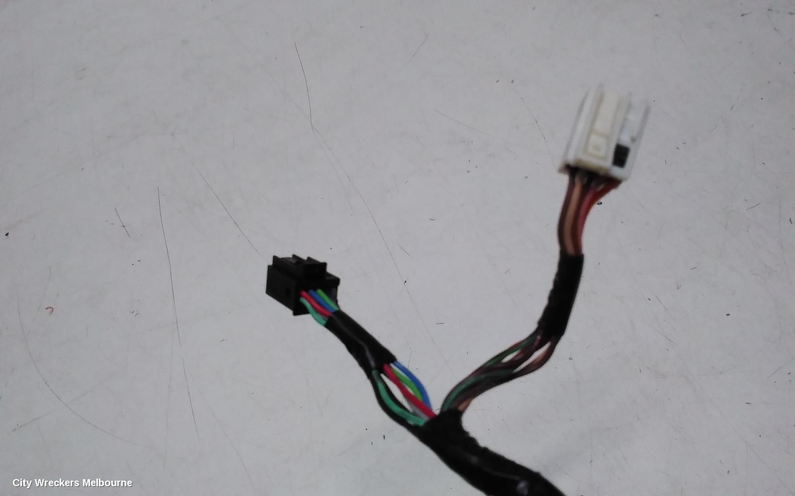 JEEP GRANDCHEROKEE RIGHT DOOR MIRROR, W/ MEMORY, AUTO DIM, NON BLIND SPOT, PUDDLE, COLOUR CODED, WK, 04/2013 - 12/2016