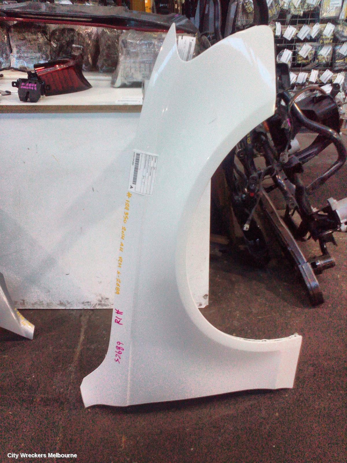 AUDI A4 RIGHT GUARD, B8 8K (A4/S4), 07/2012 - 01/2016