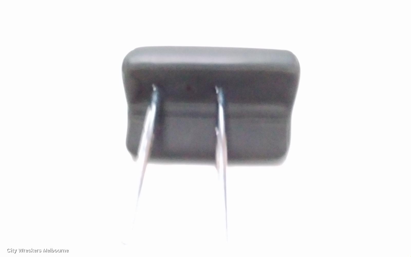 JEEP CHEROKEE HEADREST, KL, CENTRE REAR, LEATHER, TRAILHAWK, 02/2014 - 11/2022
