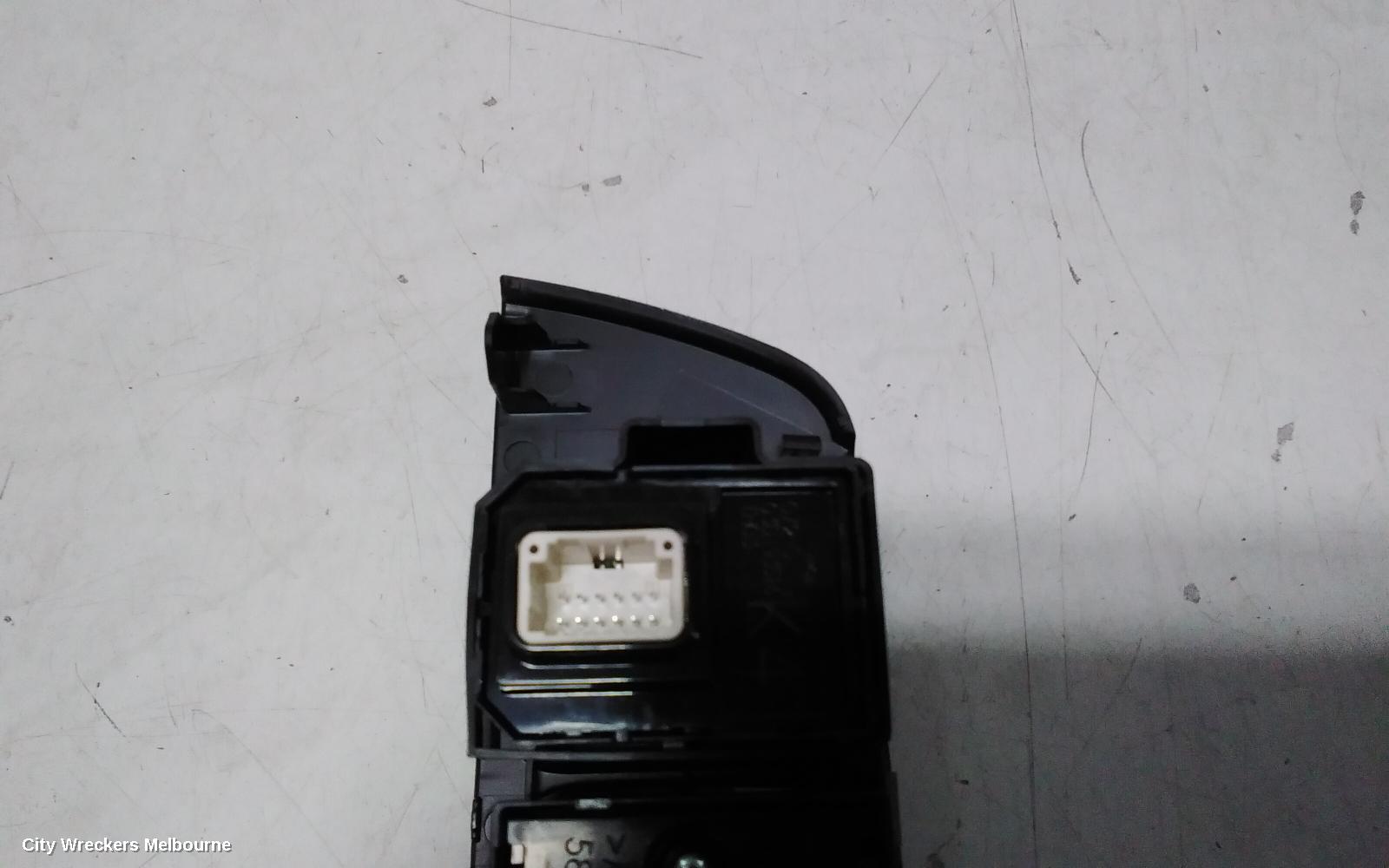 TOYOTA COROLLA CROSS PWR DR WIND SWITCH, XG10, RH FRONT (MASTER SWITCH), 01/2022 ONWARDS