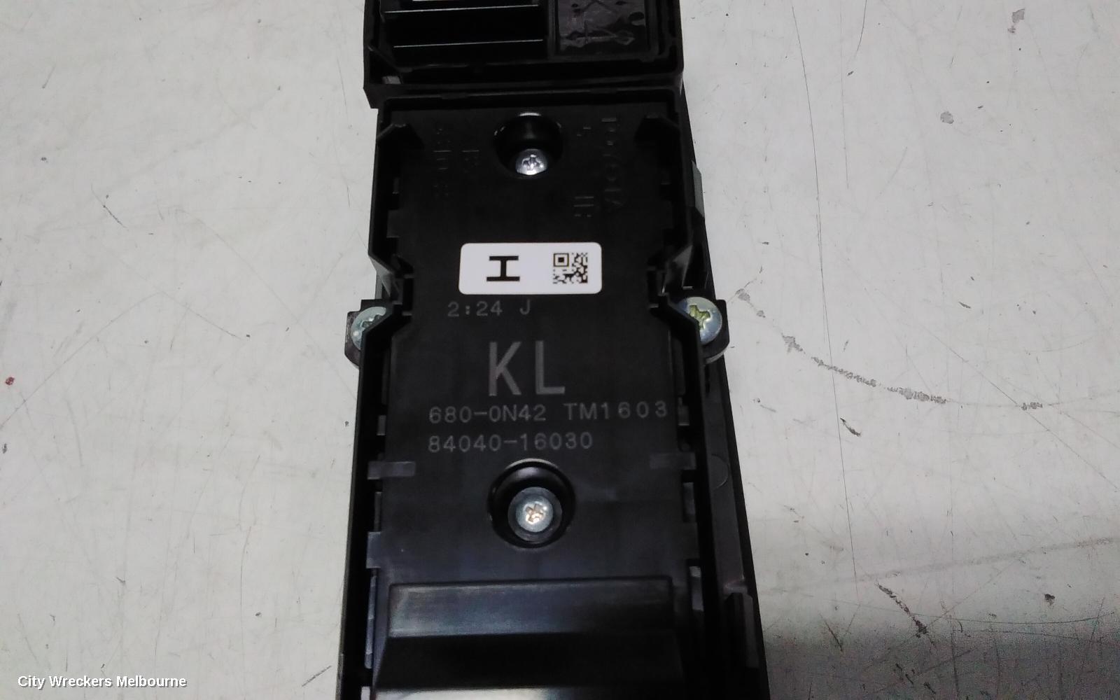 TOYOTA COROLLA CROSS PWR DR WIND SWITCH, XG10, RH FRONT (MASTER SWITCH), 01/2022 ONWARDS