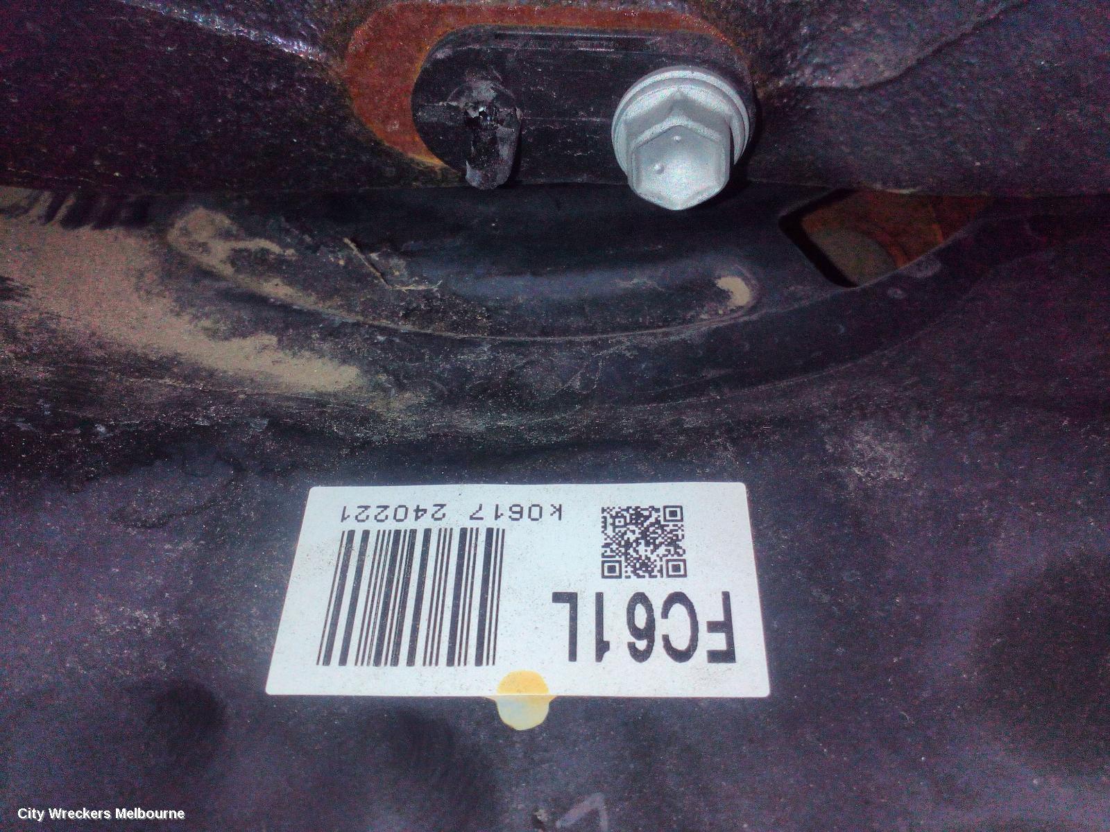 TOYOTA COROLLA CROSS LEFT FRONT HUB ASSEMBLY, XG10, 4WD, 01/2022 ONWARDS