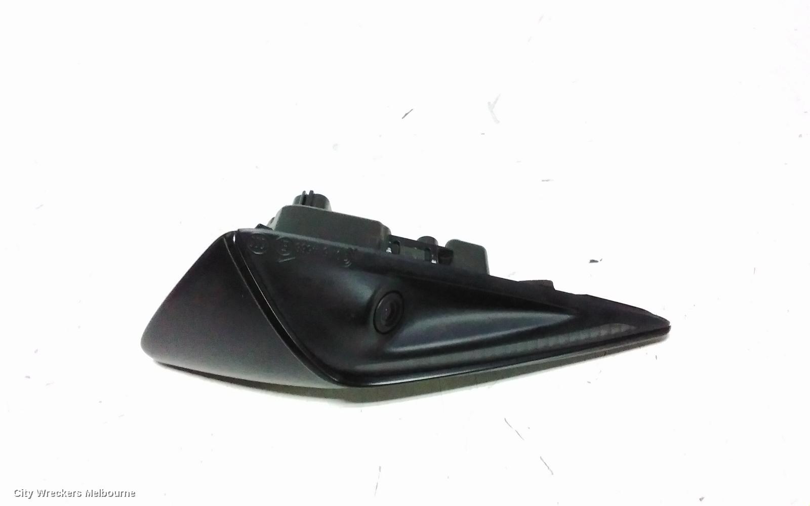 TESLA MODEL 3 REVERSE CAMERA, 1ST GEN, SIDE CAMERA (RH GUARD), 06/2019 ONWARDS