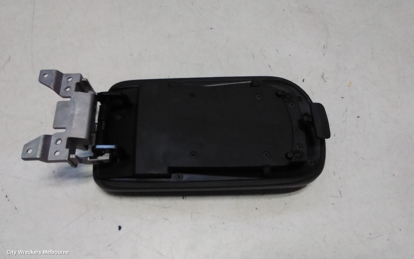 KIA CERATO CONSOLE, CONSOLE LID ONLY, YD, 04/2013 - 05/2018