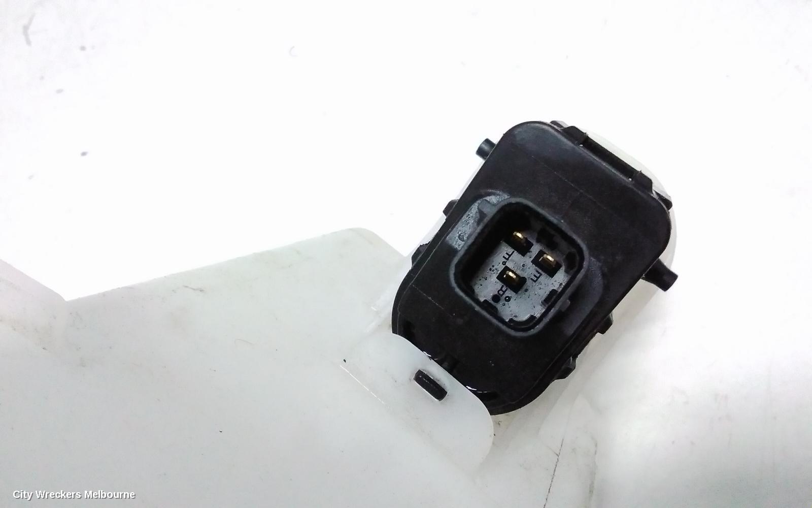 KIA STONIC WASHER BOTTLE, YB, 08/2020 ONWARDS