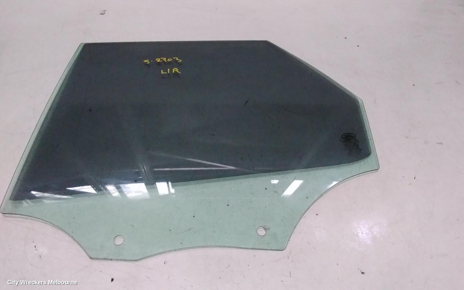 LAND ROVER DISCOVERY LEFT REAR DOOR WINDOW, L462, 12/2016 ONWARDS