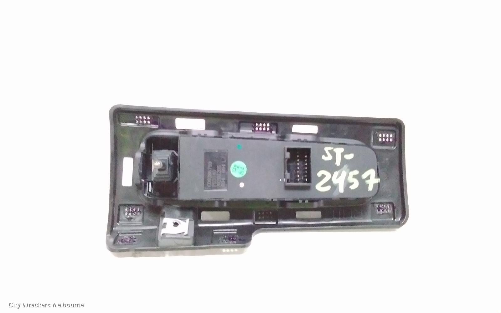 LDV DELIVER 9, DOOR MIRROR SWITCH, 07/2020 ONWARDS