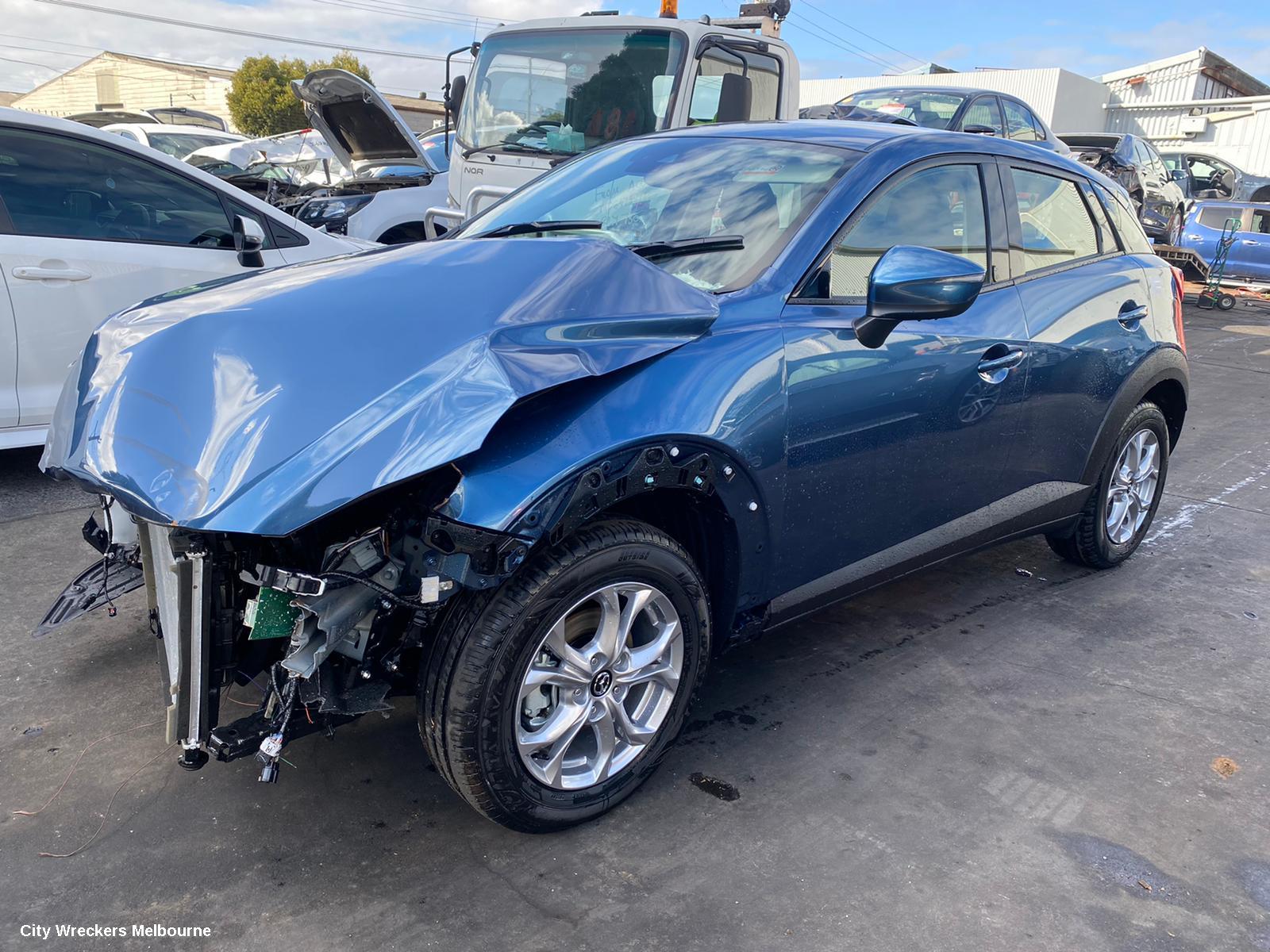 MAZDA CX3 GLOVE BOX, DK, 03/2015 ONWARDS