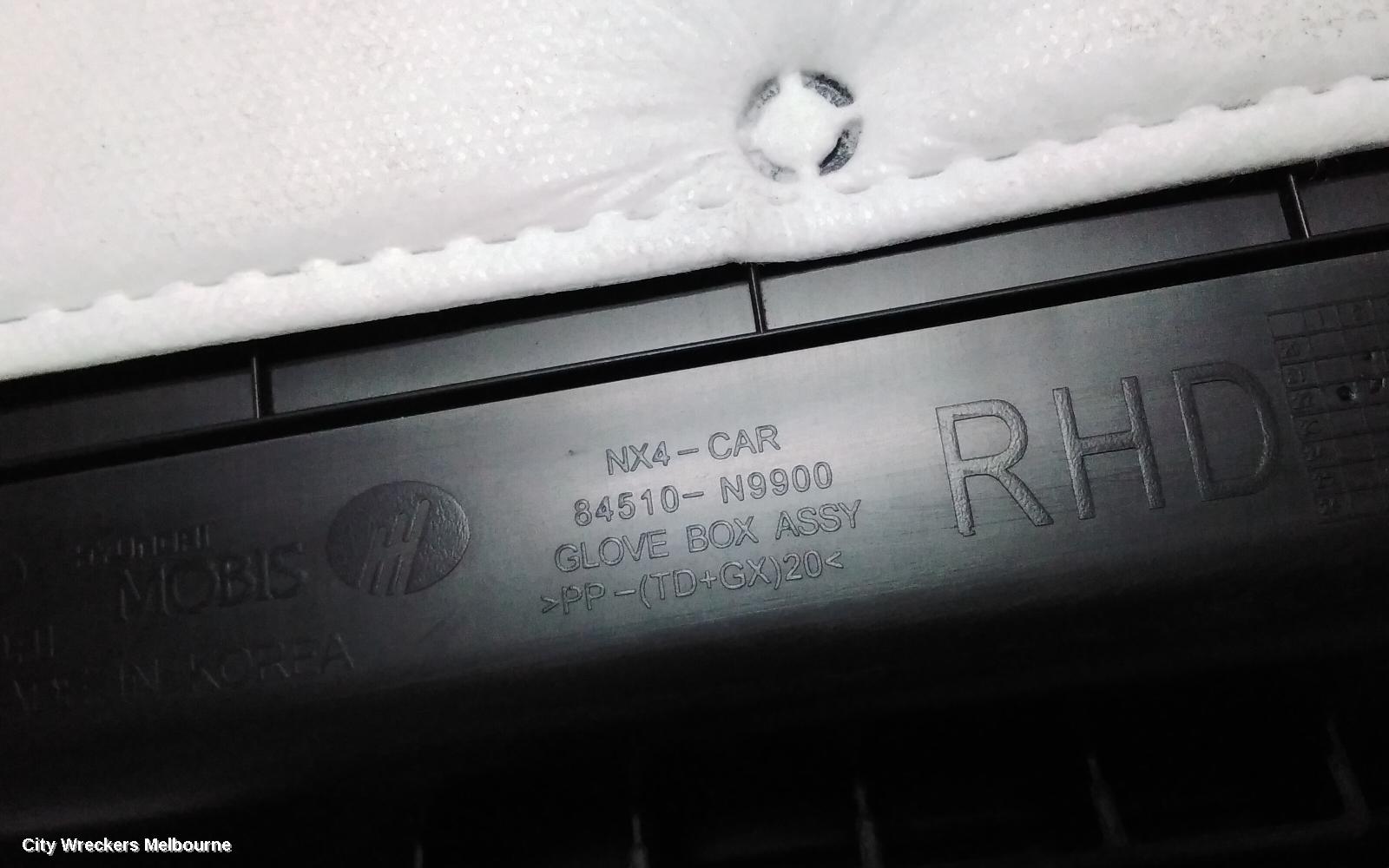 HYUNDAI TUCSON GLOVE BOX, NX4, 02/2021 - 01/2024