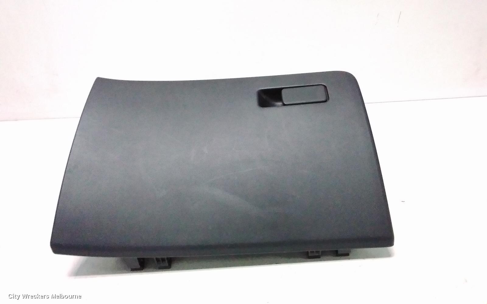 HYUNDAI TUCSON GLOVE BOX, NX4, 02/2021 - 01/2024