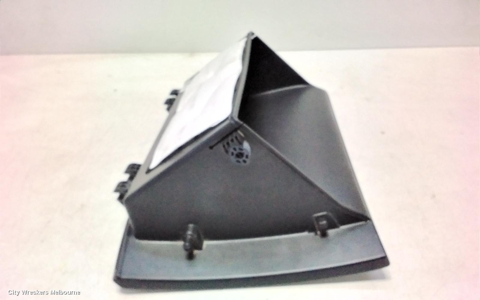 HYUNDAI TUCSON GLOVE BOX, NX4, 02/2021 - 01/2024