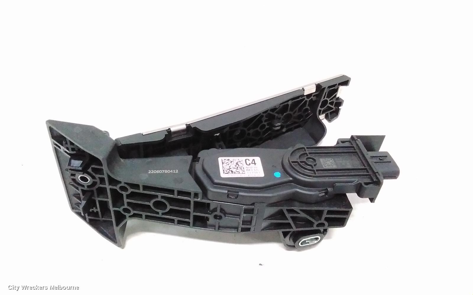 HYUNDAI TUCSON PEDAL ASSEMBLY, NX4, DIESEL, 2.0, ACCELERATOR PEDAL, 02/2021 - 01/2024