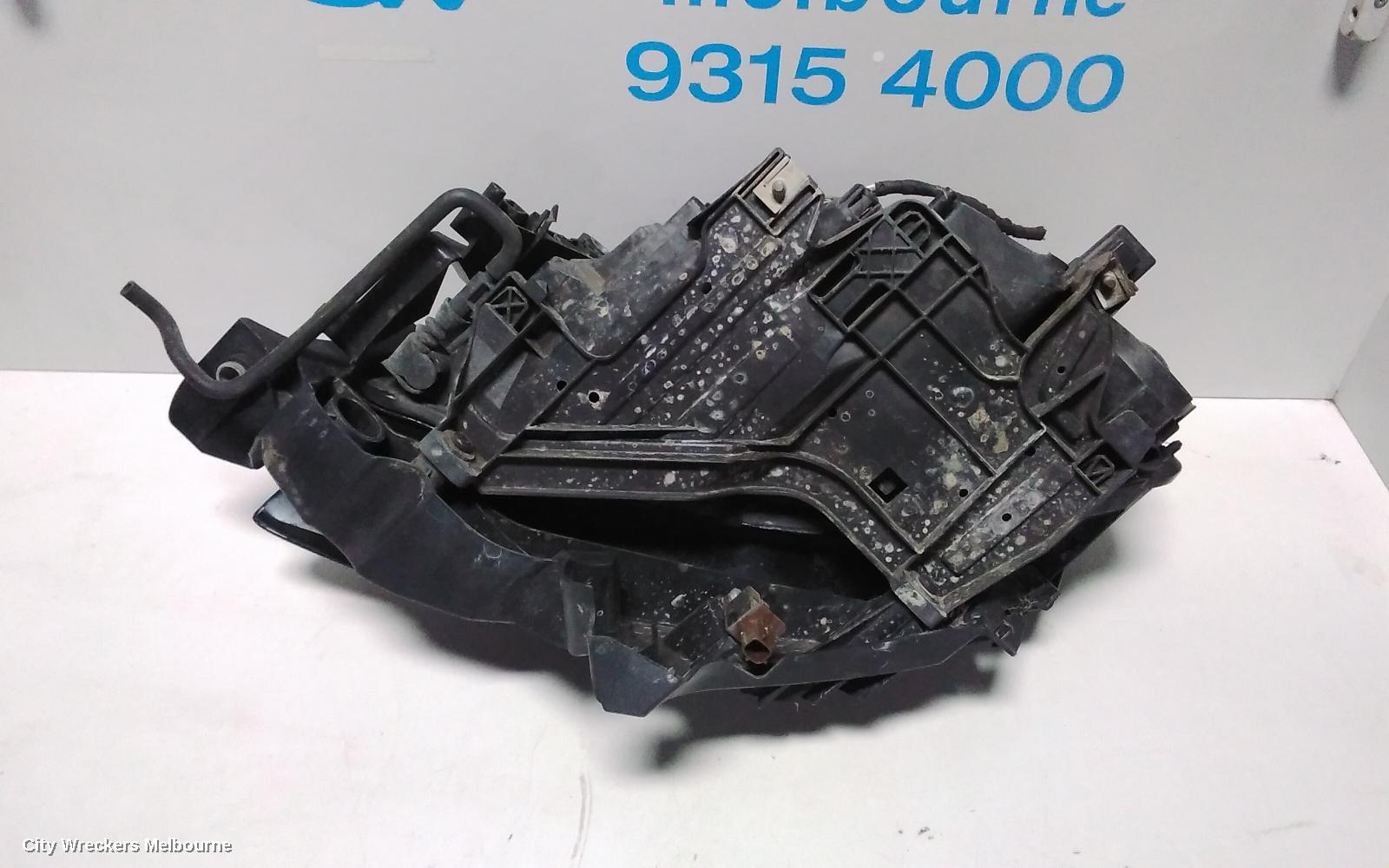 AUDI A4 RIGHT HEADLAMP, B8 8K, HALOGEN TYPE, 02/2008 - 06/2012