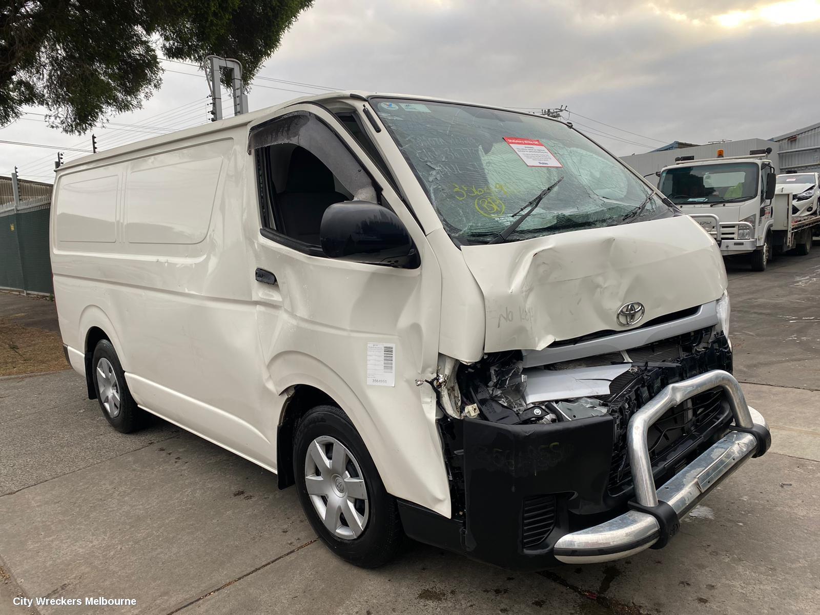 TOYOTA HIACE, TRH/KDH 03/2005 - 04/2019, RHR FILLAR PANEL UNDER TAIL LIGHT: 89736