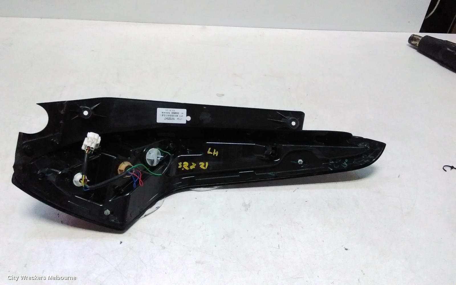 MG MG3 LEFT TAILLIGHT, SZP1, IN BODY, CLEAR ON BOTTOM, 06/2018 ONWARDS