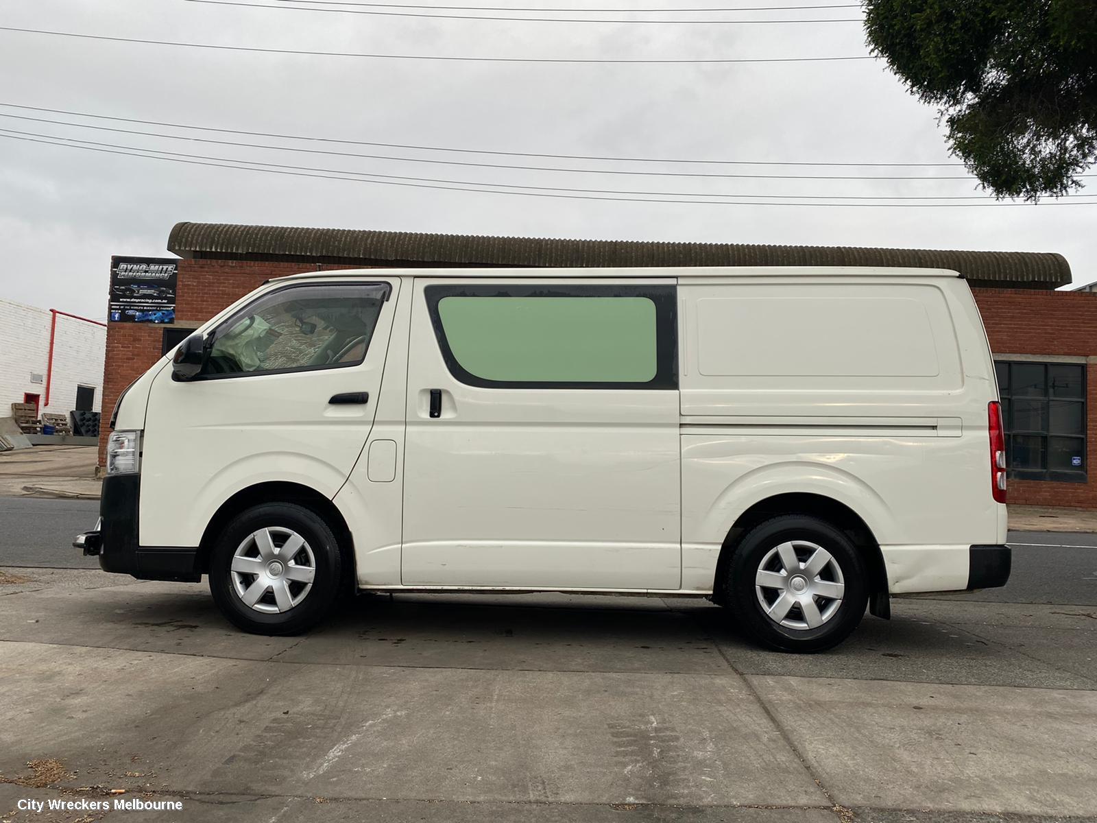 TOYOTA HIACE, TRH/KDH 03/2005 - 04/2019, RHR FILLAR PANEL UNDER TAIL LIGHT: 89736