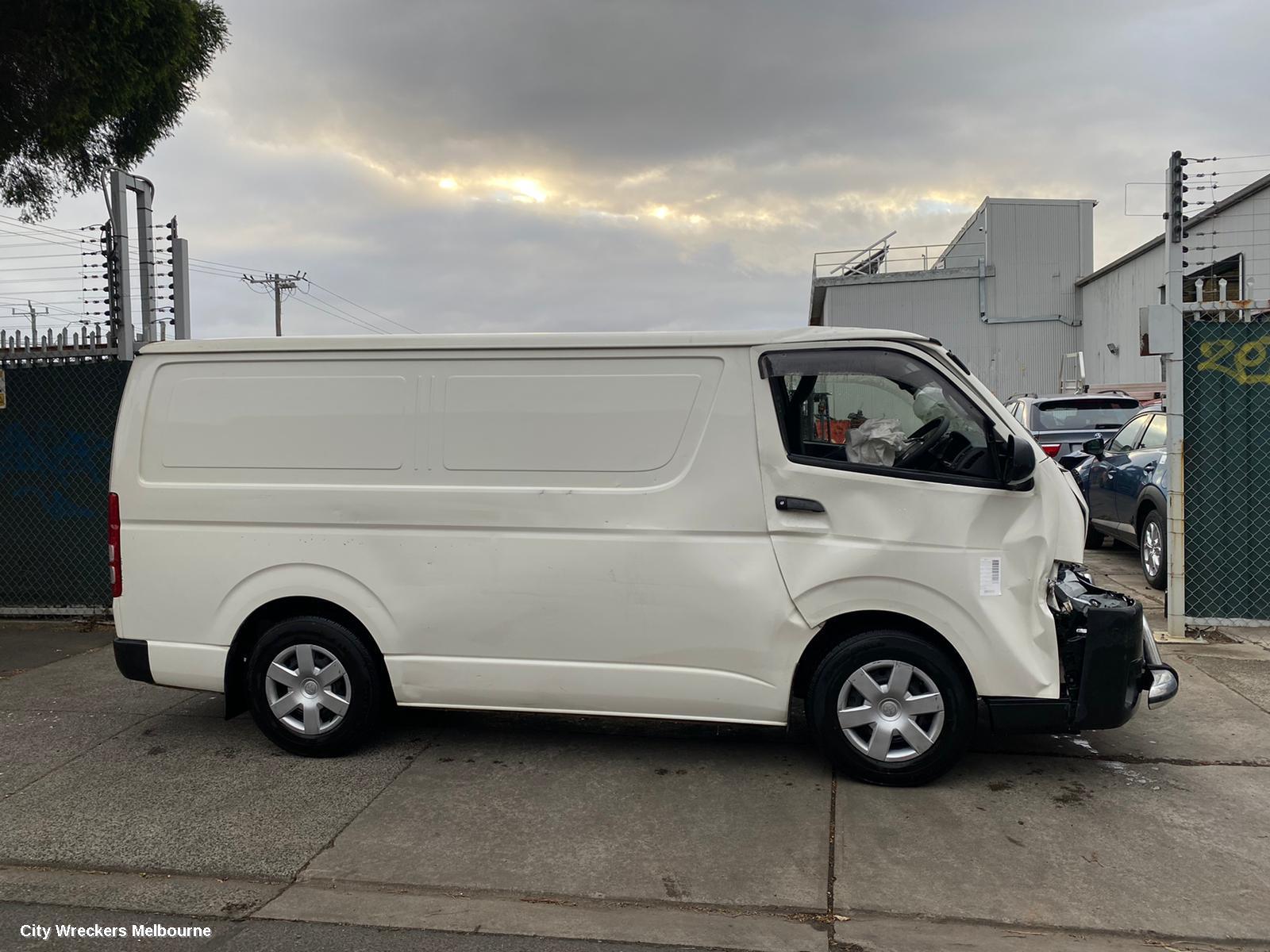 TOYOTA HIACE, TRH/KDH 03/2005 - 04/2019, RHR FILLAR PANEL UNDER TAIL LIGHT: 89736