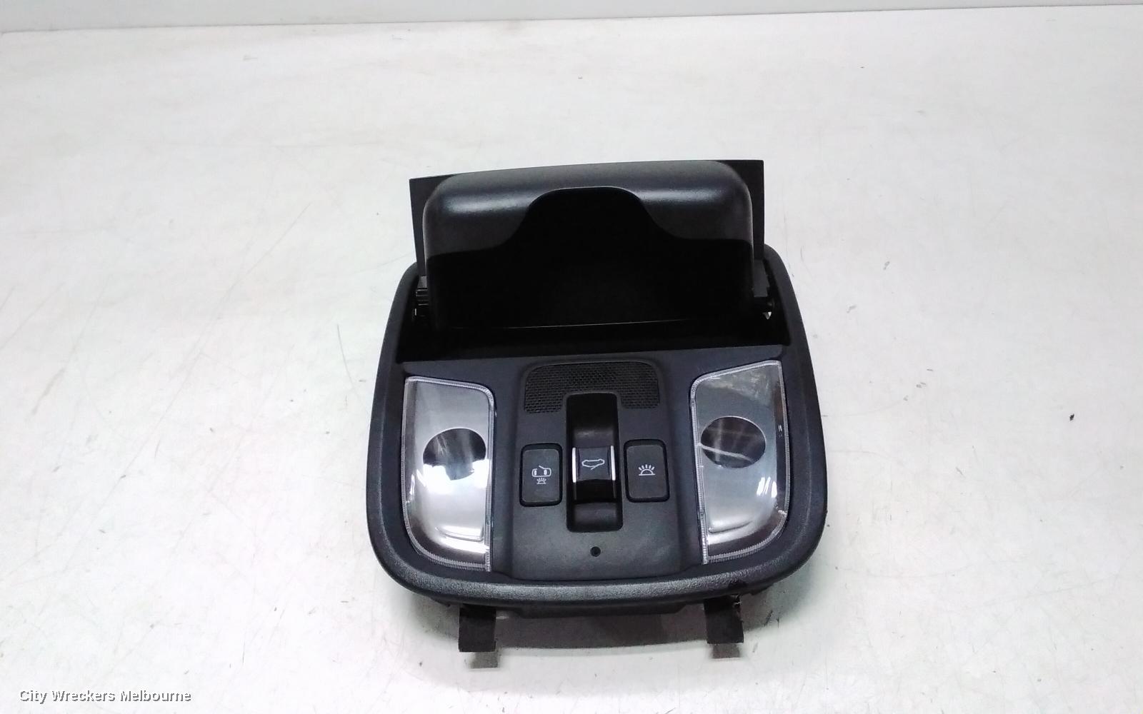 KIA STINGER COURTESY LIGHT, FRONT, W/ SUNROOF SWITCH TYPE, CK, 06/2017 - 04/2023