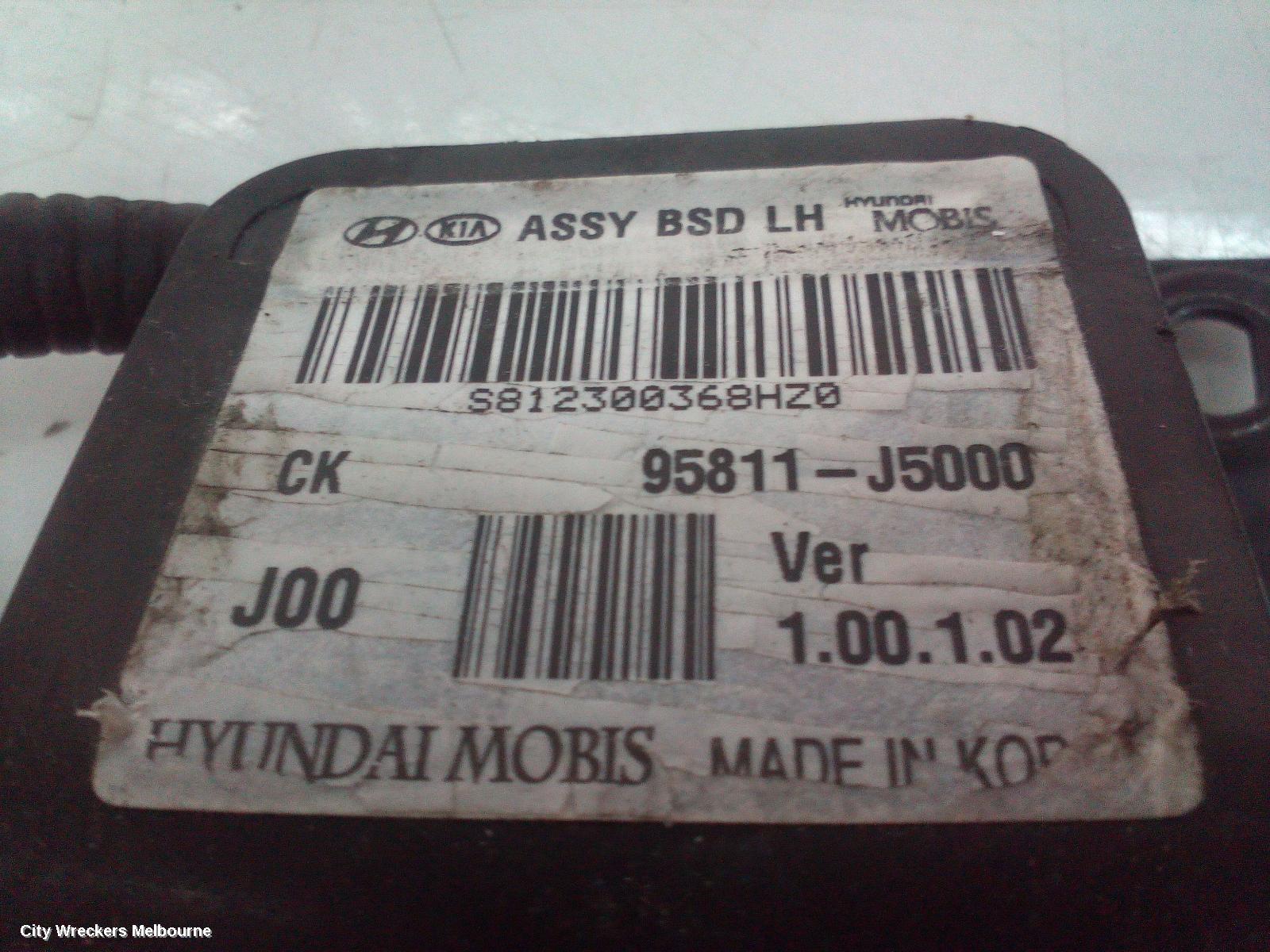 KIA STINGER, CK, 06/2017 - 04/2023, 95811-J5000 LHR BLIND SPOT : 121462