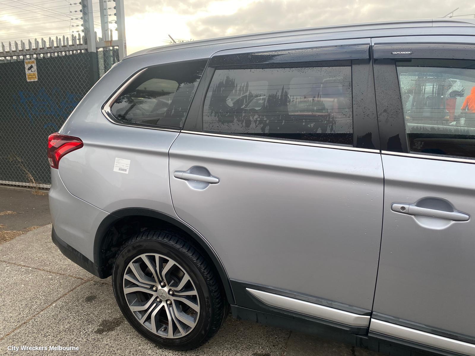 MITSUBISHI OUTLANDER RIGHT GUARD LINER, ZJ-ZL, 03/2014 ONWARDS