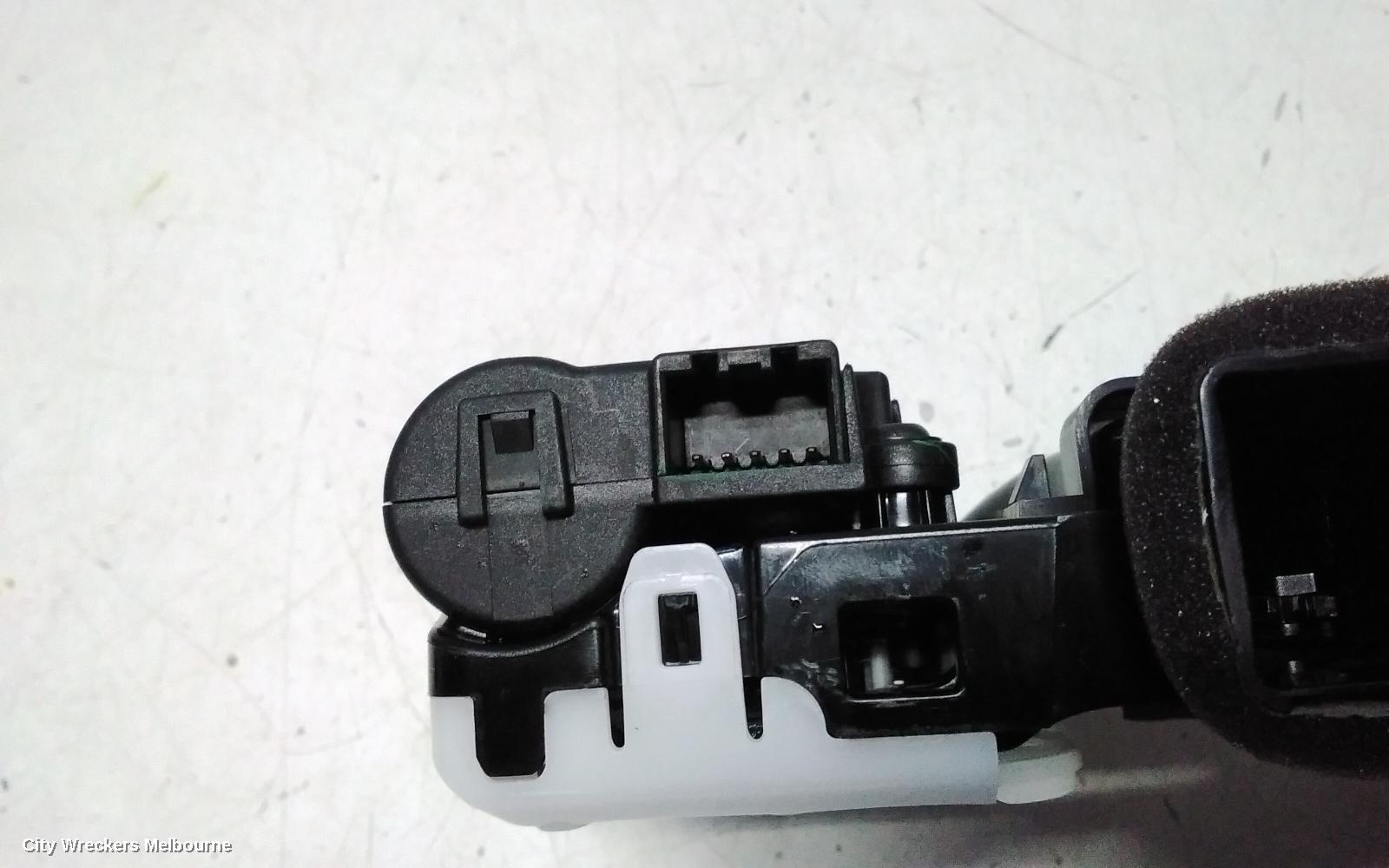 TESLA MODEL 3, 1ST GEN, 06/2019 ONWARDS, DASH AIRVENT -P-1807654-00-A: 121566